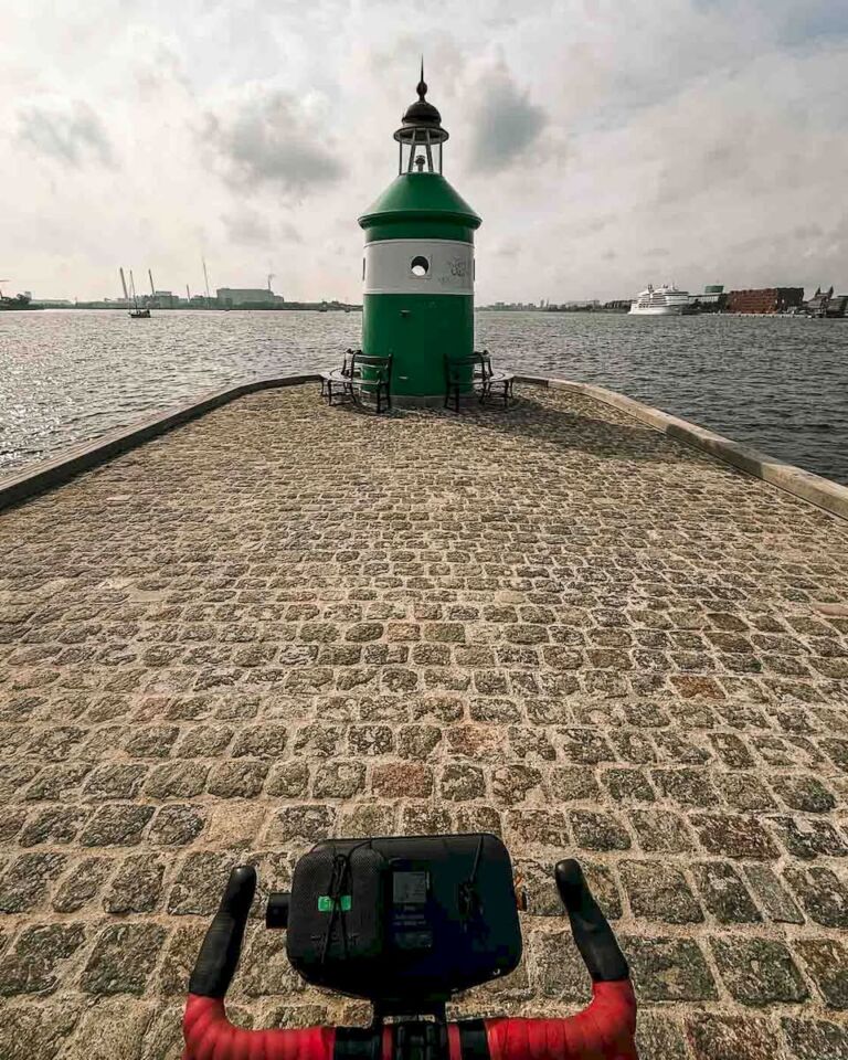 My first day on the road was relaxed. I knew I didn’t want to rush things, and that is why I decided to take a day off in Copenhagen. In the morning, I cycled all the way to the north of the city, around the area where I visited Copenhill before. On the way there, I passed by several cool-looking buildings that I know I will have to get back to see again. But the highlight was how empty the area is and the pictures I took there while killing time before my check-in.