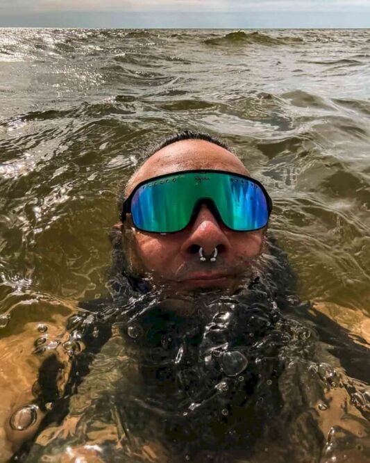 The Stugcentralen Lägenhetshotell & Stugor is next to the beach, and, of course, I cooled down from the bike ride in the sea. It was colder than the day before, but it was precisely what I needed.