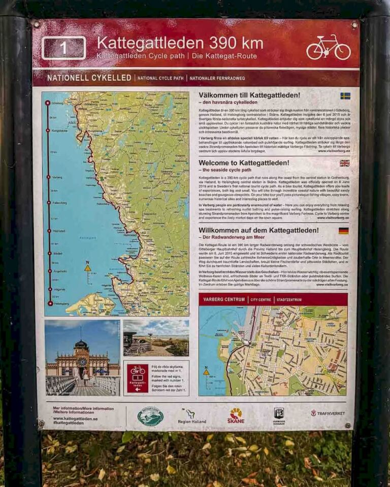 Leaving Varberg was great on the Kattegattleden. I was getting some speed and getting ahead of my schedule, and I even stopped at the Utsiktstornet Kärven and went up the tower for some panoramic pictures.