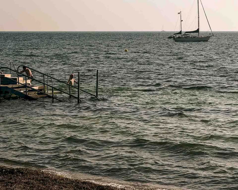 My first day on the road was relaxed. I knew I didn’t want to rush things, and that is why I decided to take a day off in Copenhagen. In the morning, I cycled all the way to the north of the city, around the area where I visited Copenhill before. On the way there, I passed by several cool-looking buildings that I know I will have to get back to see again. But the highlight was how empty the area is and the pictures I took there while killing time before my check-in.