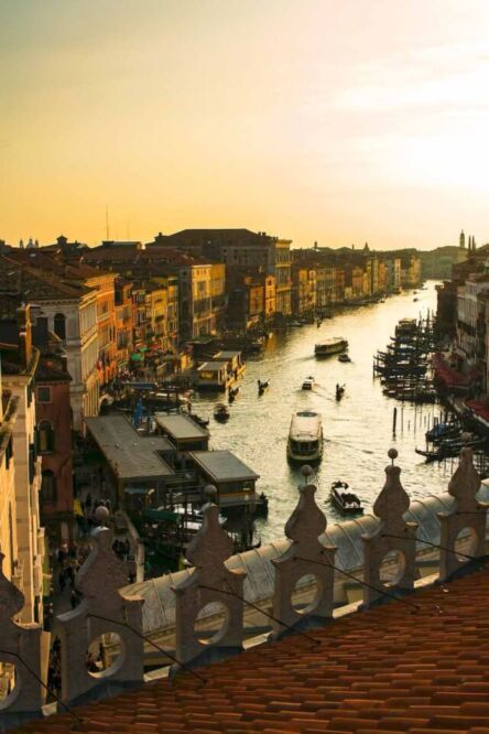 On my trip to Venice in 2024, I saw what I believe is the best and most amazing unobstructed view of Venice. And it wasn't from an ancient bell tower but from the roof of a luxury shopping center: the Fondaco dei Tedeschi. And here is the story behind the view from the Fondaco dei Tedeschi.