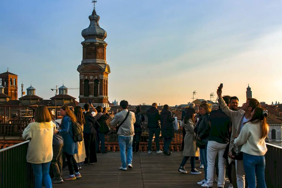 On my trip to Venice in 2024, I saw what I believe is the best and most amazing unobstructed view of Venice. And it wasn't from an ancient bell tower but from the roof of a luxury shopping center: the Fondaco dei Tedeschi. And here is the story behind the view from the Fondaco dei Tedeschi.