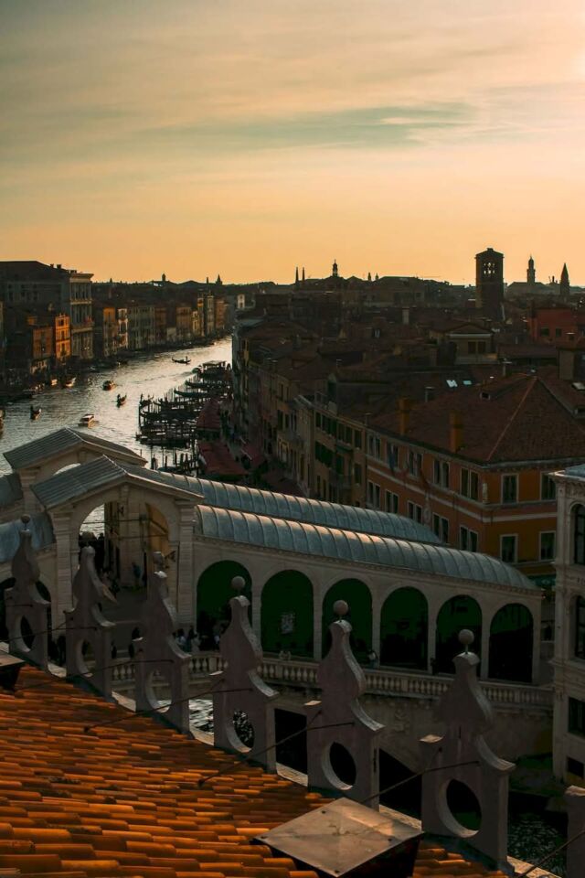 On my trip to Venice in 2024, I saw what I believe is the best and most amazing unobstructed view of Venice. And it wasn't from an ancient bell tower but from the roof of a luxury shopping center: the Fondaco dei Tedeschi. And here is the story behind the view from the Fondaco dei Tedeschi.