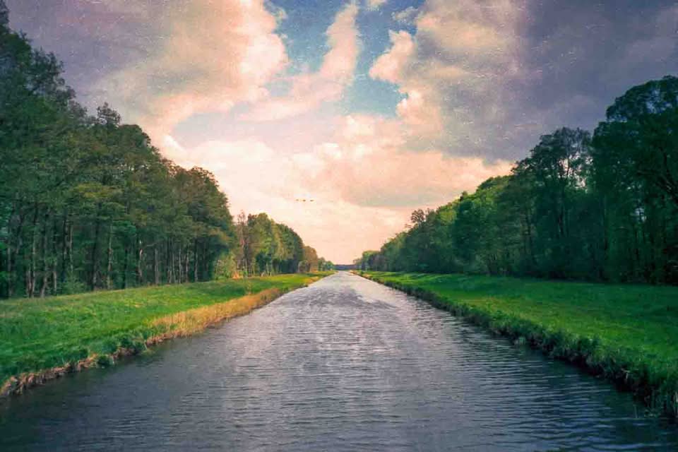 Every big adventure has to start somewhere. For me, that somewhere was a dream of celebrating my 40th birthday in July 2021 by cycling solo from Berlin all the way to Oslo. I bought a bike, snagged a set of bikepacking bags, and started spinning training laps around the asphalt at Tempelhofer Feld.