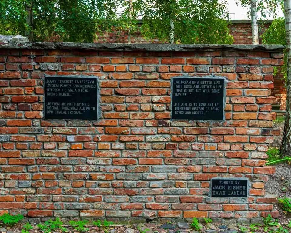 It is the Okopowa Street Jewish Cemetery. Spanning a bit over 33 hectares and containing upwards of 250,000 graves, it stands as the largest Jewish cemetery in Poland and one of the largest in Europe. There is a remarkable void in the landscape of the capital, where pre-war Warsaw is mainly unaltered and where moss, carved stone, and deep silence all serve as direct windows into the past.