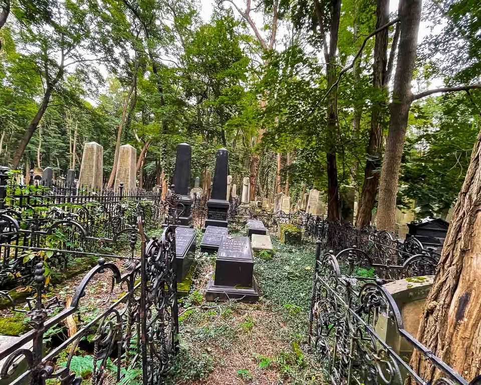It is the Okopowa Street Jewish Cemetery. Spanning a bit over 33 hectares and containing upwards of 250,000 graves, it stands as the largest Jewish cemetery in Poland and one of the largest in Europe. There is a remarkable void in the landscape of the capital, where pre-war Warsaw is mainly unaltered and where moss, carved stone, and deep silence all serve as direct windows into the past.
