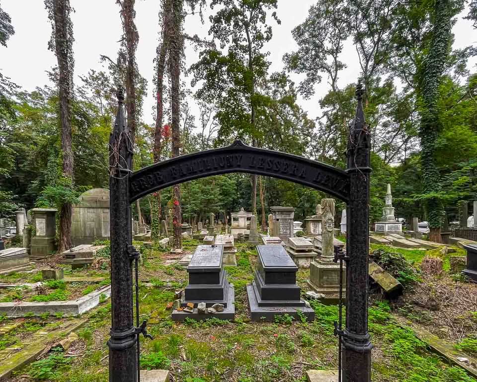 It is the Okopowa Street Jewish Cemetery. Spanning a bit over 33 hectares and containing upwards of 250,000 graves, it stands as the largest Jewish cemetery in Poland and one of the largest in Europe. There is a remarkable void in the landscape of the capital, where pre-war Warsaw is mainly unaltered and where moss, carved stone, and deep silence all serve as direct windows into the past.